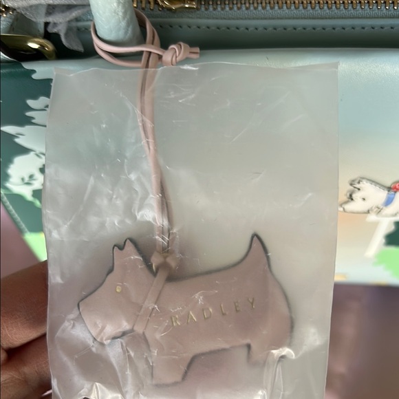 Radley London Wild Swimming - Picture 5 of 5